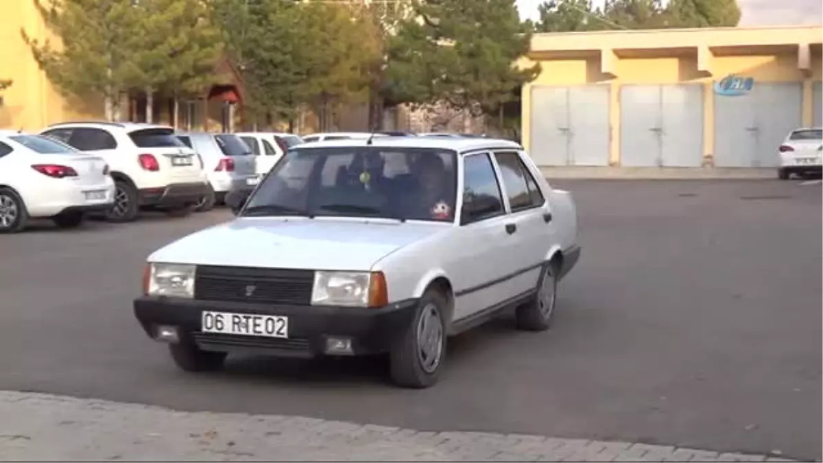 Rte' Plakayı Satıp Torunlarına Ev Alacak