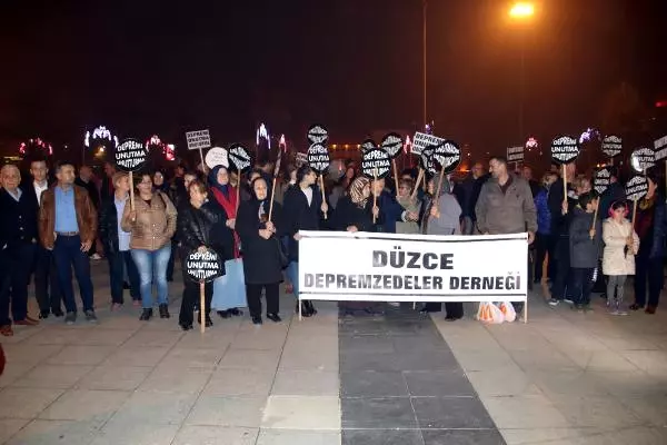 12 Kasım Depremi'nin Yıl Dönümünde Acılar Tazelendi (2)
