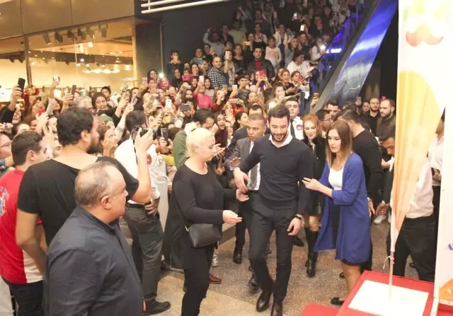 Kahramanmaraş ve Adana'da 'Mutluluk Zamanı' Kahramanmaraş ve Adana'da 'Mutluluk Zamanı'