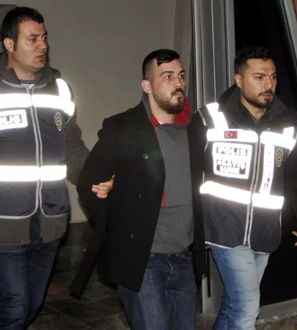 Kalbinden Bıçaklanarak Öldürüldü (2)