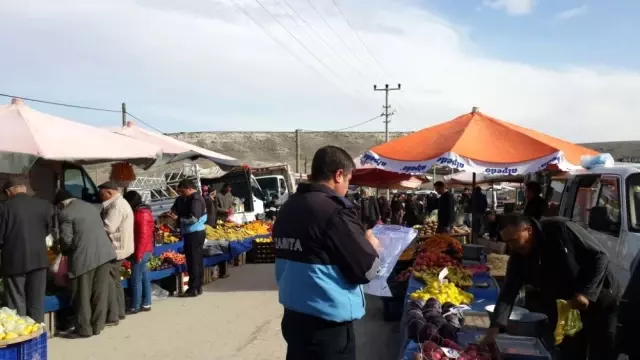 Kırka Pazarı Şehit Halil Kara Caddesinde Kuruldu Kırka Pazarı Şehit Halil Kara Caddesinde Kuruldu