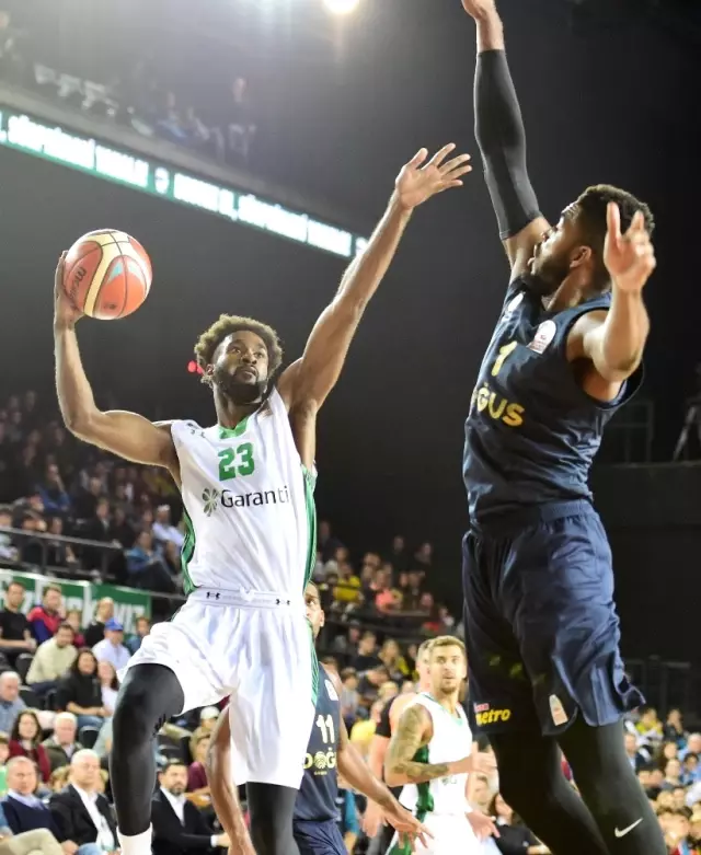 Tahincioğlu Basketbol Süper Ligi: Darüşşafaka: 84 - Fenerbahçe Doğuş: 78 Tahincioğlu Basketbol Süper Ligi: Darüşşafaka: 84 - Fenerbahçe Doğuş: 78