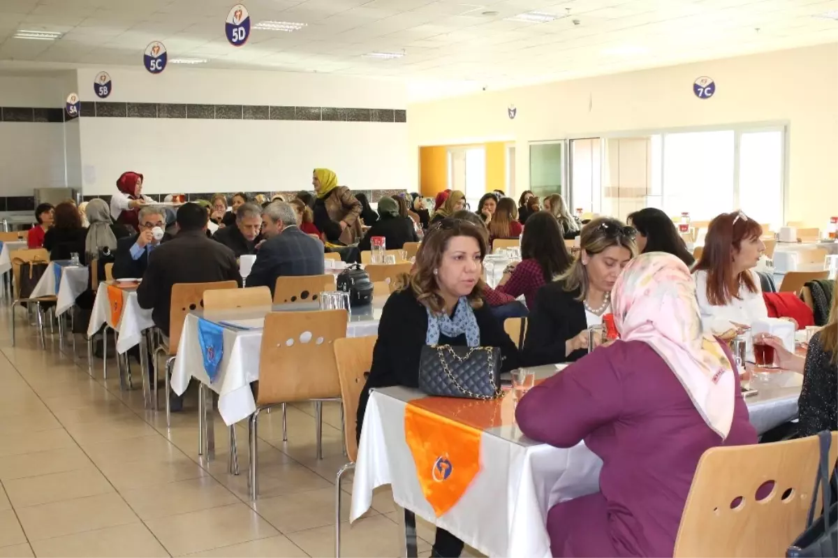 Tekden Koleji Veli Temsilcileri Kahvaltılı Toplantıda Buluştu