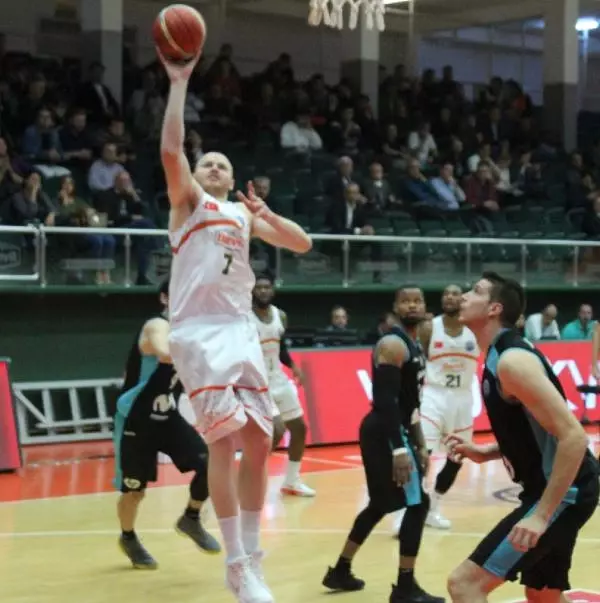 Banvit - Movistar Estudiantes: 82-80