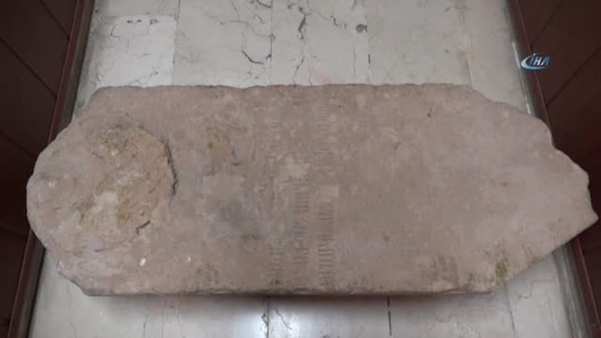 Kayıp Kitabe Tesadüfen 20 Yıl Sonra Bulundu
