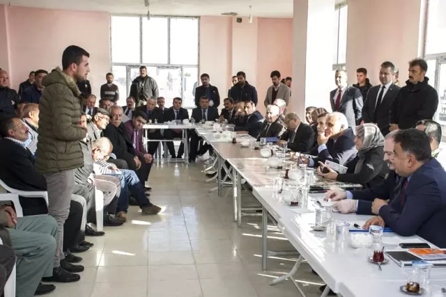 Vali Zorluoğlu Vatandaşlarla Bir Araya Geldi Vali Zorluoğlu Vatandaşlarla Bir Araya Geldi