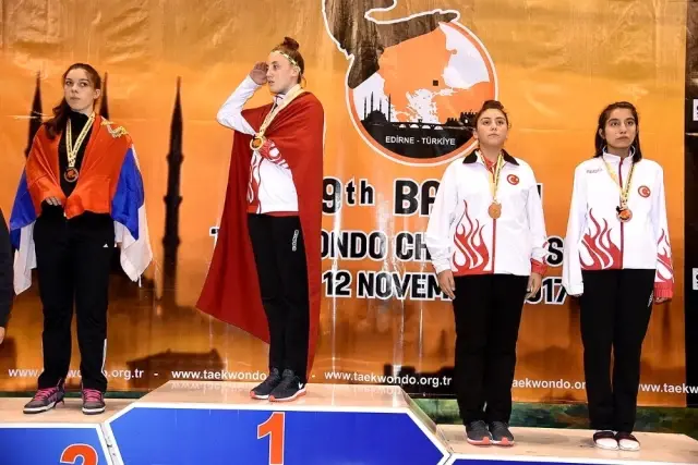 Yalovalı Taekwondocular 3'te 3 Yaptı