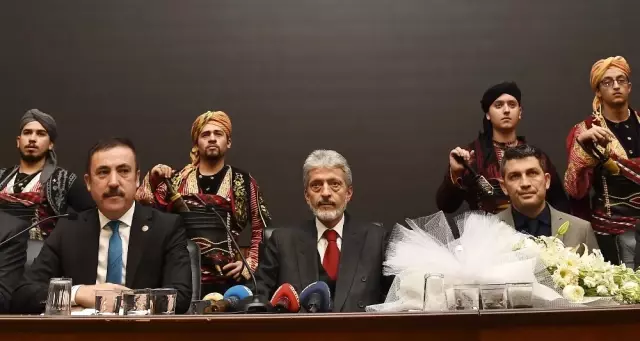 Ahid'den Başkan Tuna'ya Ziyaret