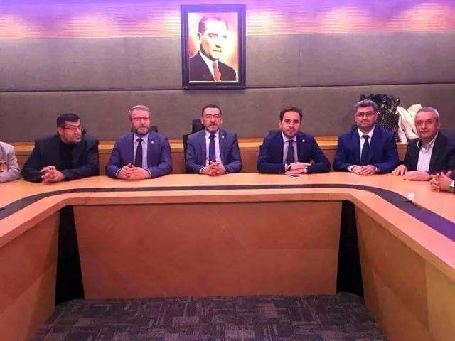 AK Parti Eskigediz Belde Teşkilatı TBMM'de AK Parti Eskigediz Belde Teşkilatı TBMM'de