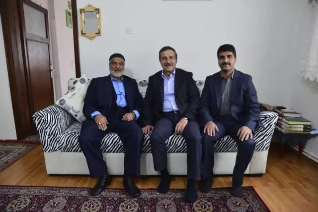 Başkan Ataç Çukurhisar'da Ziyaretlerde Bulundu