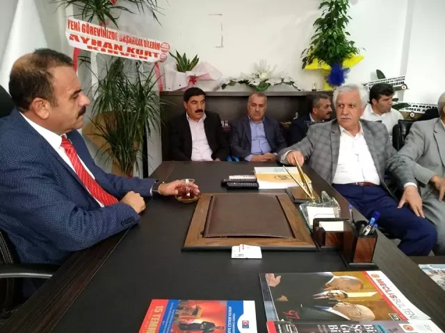 Başkan Topraktan AK Parti İlçe Başkanı Yeni'ye Hayırlı Olsun Ziyareti
