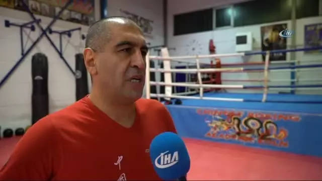 Berlin'de Türk Spor Hocası Çocuklarının Gözü Önünde Darp Edildi Berlin'de Türk Spor Hocası Çocuklarının Gözü Önünde Darp Edildi
