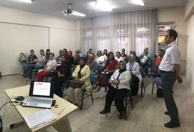 Bozüyük Hem Öğreticileri Eğitiliyor