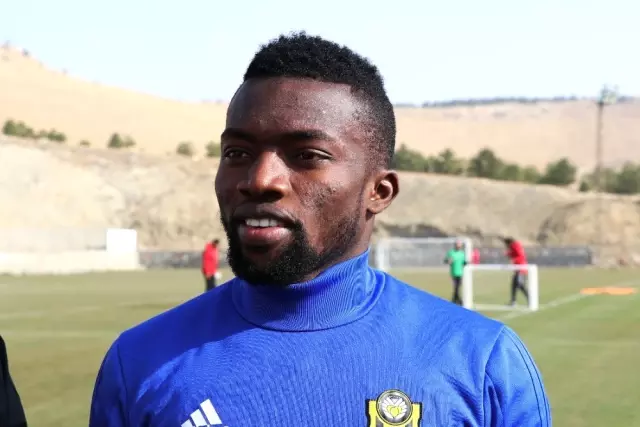 E. Yeni Malatyaspor'da Aytaç ve Azubuike Forma Bekliyor