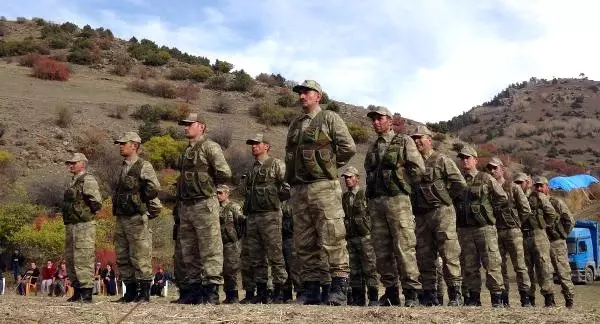 Erzurum'da 30 Güvenlik Korucusu Yemin Etti Erzurum'da 30 Güvenlik Korucusu Yemin Etti