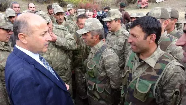 Erzurum'da 30 Güvenlik Korucusu Yemin Etti Erzurum'da 30 Güvenlik Korucusu Yemin Etti
