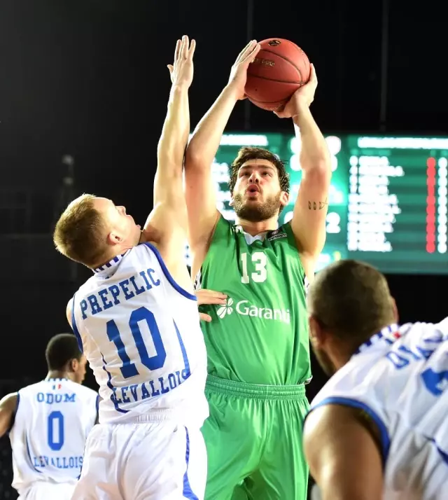 Eurocup: Darüşşafaka: 100 - Levallois Metropolitans: 67 Eurocup: Darüşşafaka: 100 - Levallois Metropolitans: 67