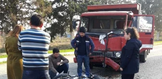 Kamyona Çarpan Motosiklet Sürücüsü, Ağır Yaralandı