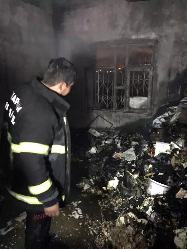 Nusaybin'de Çıkan Yangında Ev Harabeye Döndü