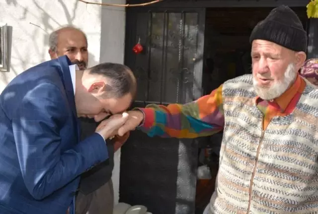 Şehit Dedesine Kaymakam Pamuk'tan Taziye