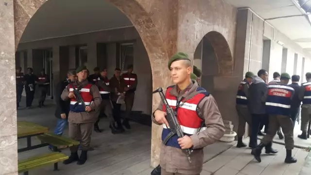 Validen Sanık Avukatının Sorusuna Sert Tepki