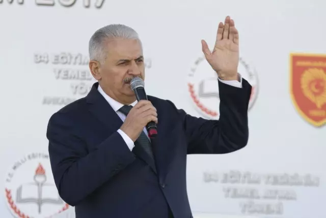 Başbakan Yıldırım: 'İki Yıl İçinde 350 Okulun İnşaatını Bitirip Hizmete Alacağız' Başbakan Yıldırım: 'İki Yıl İçinde 350 Okulun İnşaatını Bitirip Hizmete Alacağız'