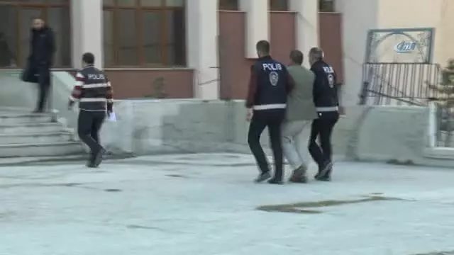 Muhabire FETÖ Demeyeceksin, Hocaefendi Diyeceksin Diyen Şüpheli Gözaltına Alındı