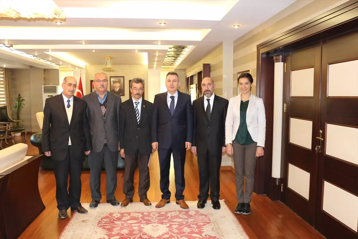 Arıcılar Birliği'nden Vali Elban'a Ziyaret