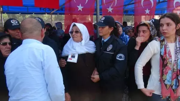 Hatay, Şehidini Uğurladı Hatay, Şehidini Uğurladı