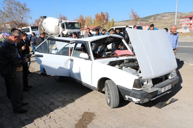 Yozgat Ta Trafik Kazası 1 Ölü 3 Yaralı Haberi Fotografı Fotografları