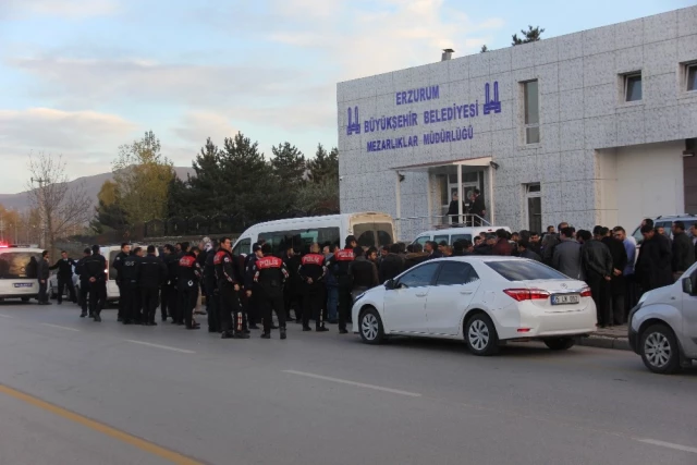 Erzurum'da Cenaze Defin Kavgası