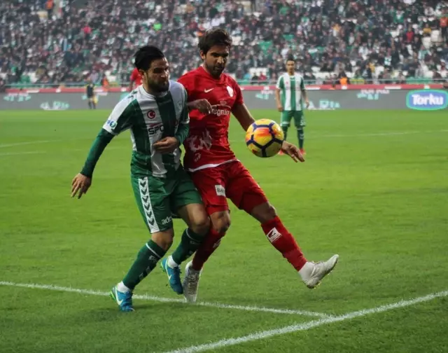 Süper Lig: Atiker Konyaspor: 0 - Antalyaspor: 0 (İlk Yarı) Süper Lig: Atiker Konyaspor: 0 - Antalyaspor: 0 (İlk Yarı)