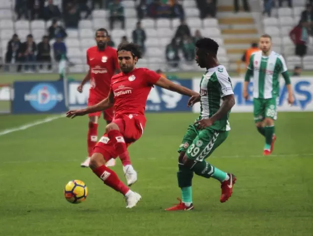 Süper Lig: Atiker Konyaspor: 0 - Antalyaspor: 0 (İlk Yarı) Süper Lig: Atiker Konyaspor: 0 - Antalyaspor: 0 (İlk Yarı)