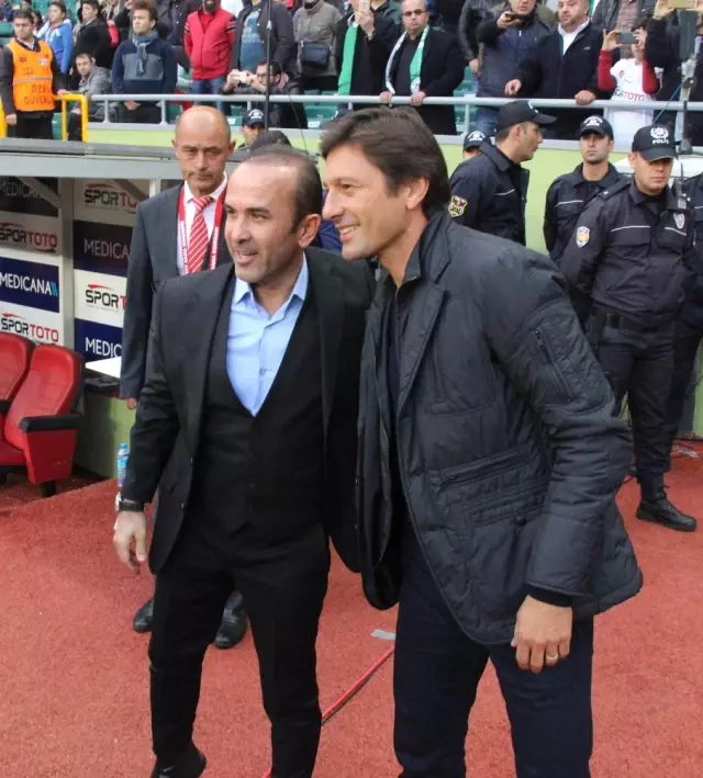 Süper Lig: Atiker Konyaspor: 0 - Antalyaspor: 0 (İlk Yarı) Süper Lig: Atiker Konyaspor: 0 - Antalyaspor: 0 (İlk Yarı)
