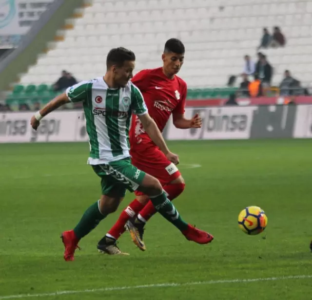 Süper Lig: Atiker Konyaspor: 0 - Antalyaspor: 0 (İlk Yarı) Süper Lig: Atiker Konyaspor: 0 - Antalyaspor: 0 (İlk Yarı)