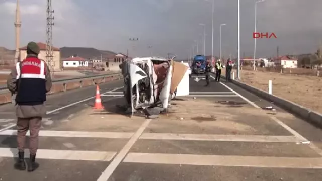 kayseri sarioglan da trafik kazasi 5 yarali