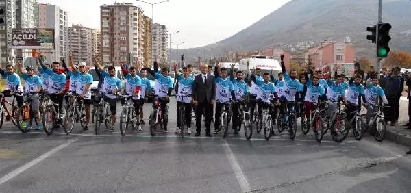 Türkeş'in 100'üncü Doğum Yılı Etkinlikleri Kayseri'de Yapıldı