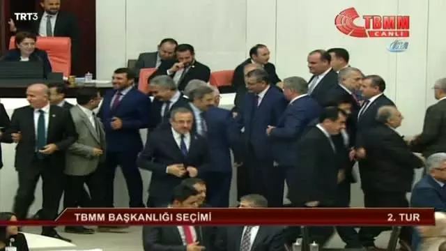 İsmail Kahraman Tekrardan TBMM Başkanı Seçildi