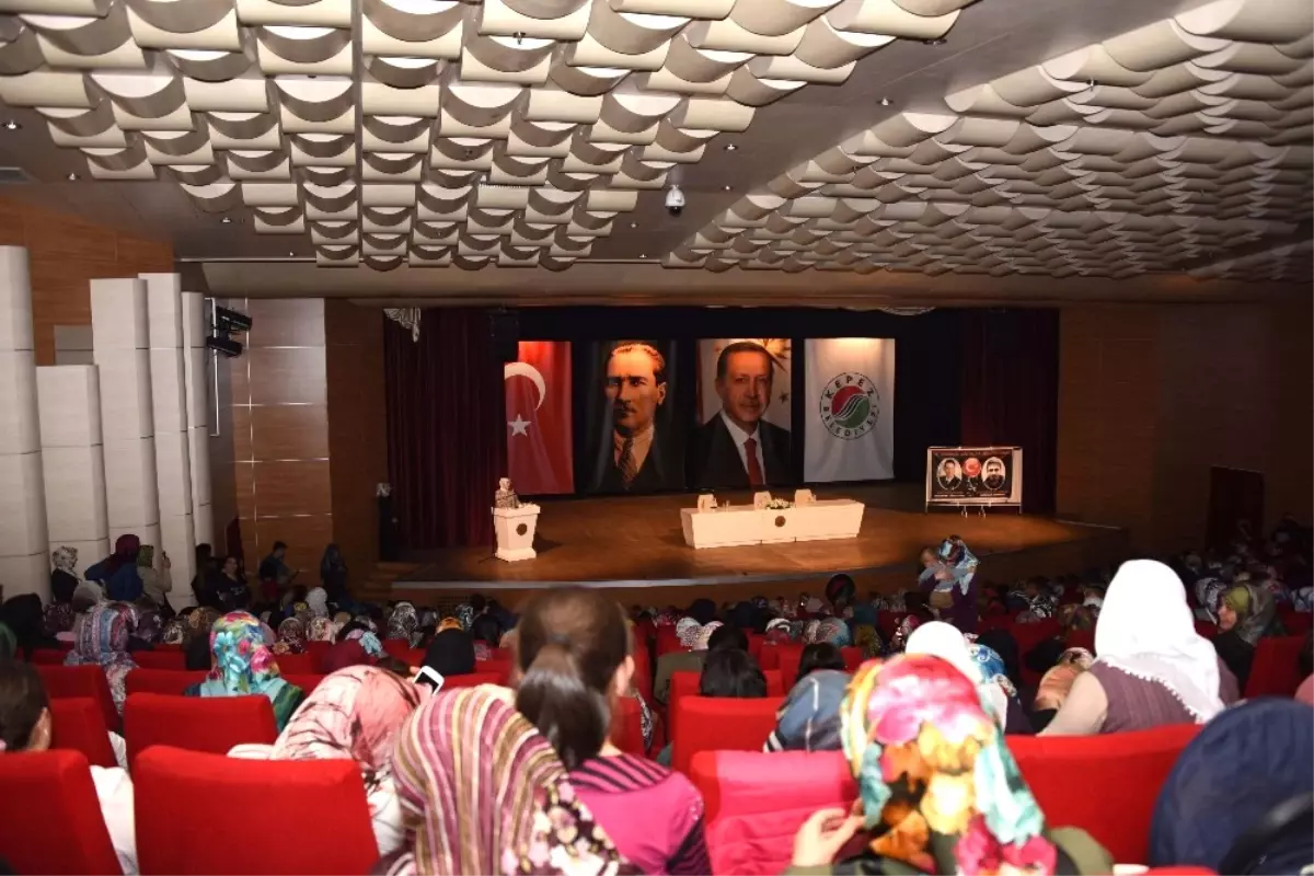Kadınlara '15 Temmuz ve Şehadet Ruhu' Konferansı