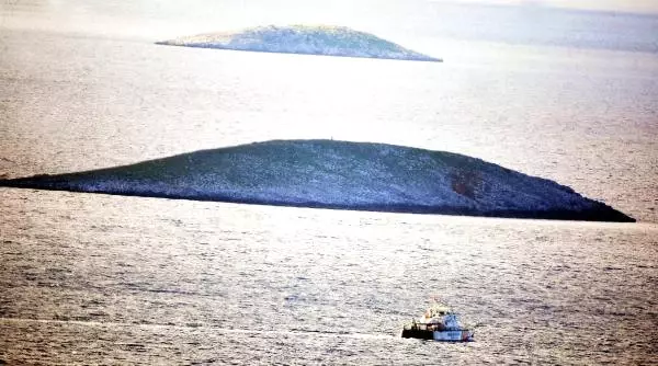 Yunan Sahil Güvenlik Botları, Kardak'a Yaklaştırılmadı