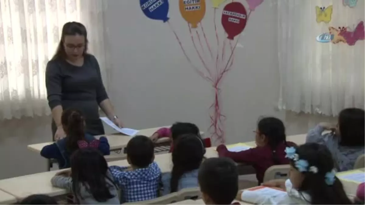 Efeler'in Çocukları 'Dünya Çocuk Hakları Günü'nü Kutladı