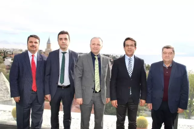 Rektör Ünal Atb'de