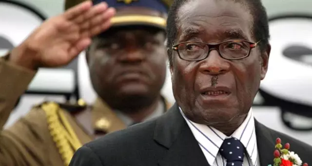 Zimbabve Devlet Başkanı Mugabe İstifa Etti