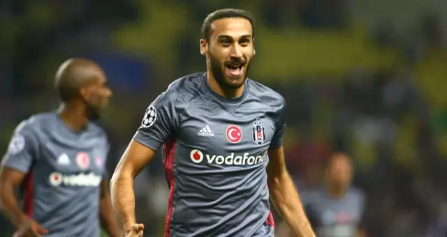Beşiktaş, Cenk Tosun'u 20 Milyon Euronun Altına Satmayacak