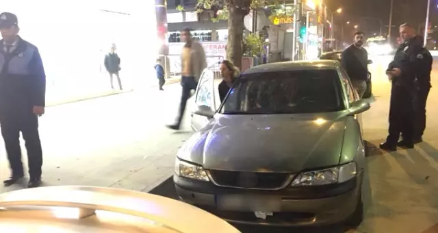 Engelli Çocuğunu Dilendiren Aile, Lüks Lokantada Yemek Yerken Yakalandı