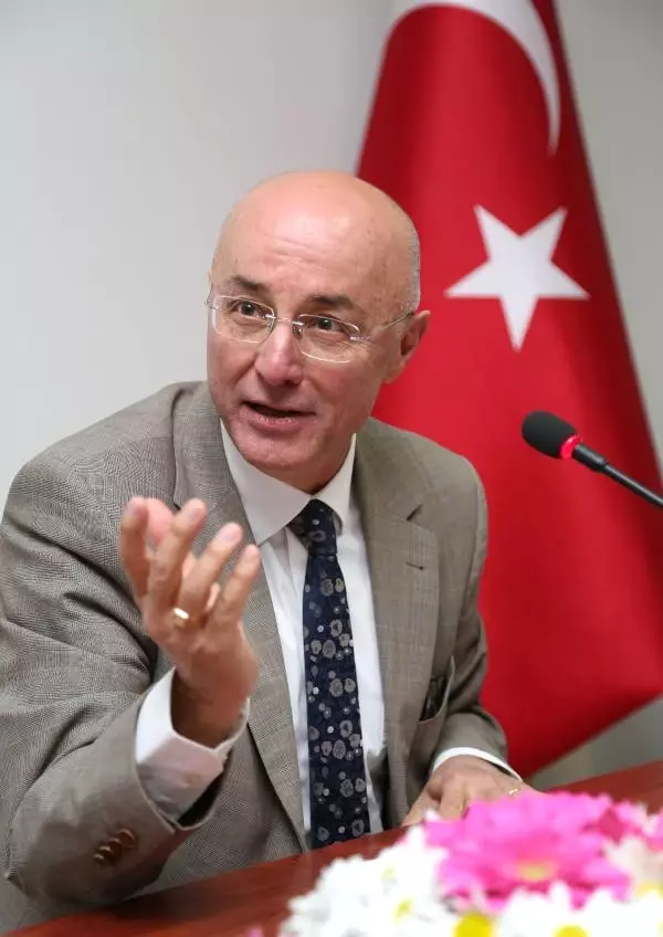 Prof. Dr. Örnek'ten Noel Baba Kilisesi'ne Kazı Eleştiri