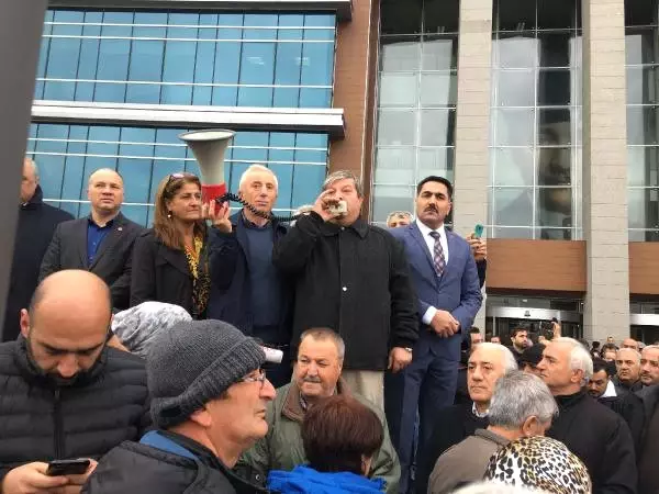 Yüzlerce Sarıyerli Müdahillik İçin Bölge İdare Mahkemesi'ne Akın Etti