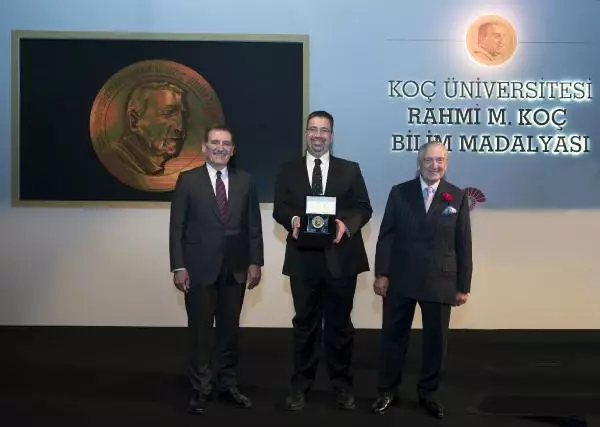Rahmi M. Koç Bilim Madalyasi Prof. Dr. Daron Acemoğlu'nun Oldu Rahmi M. Koç Bilim Madalyasi Prof. Dr. Daron Acemoğlu'nun Oldu
