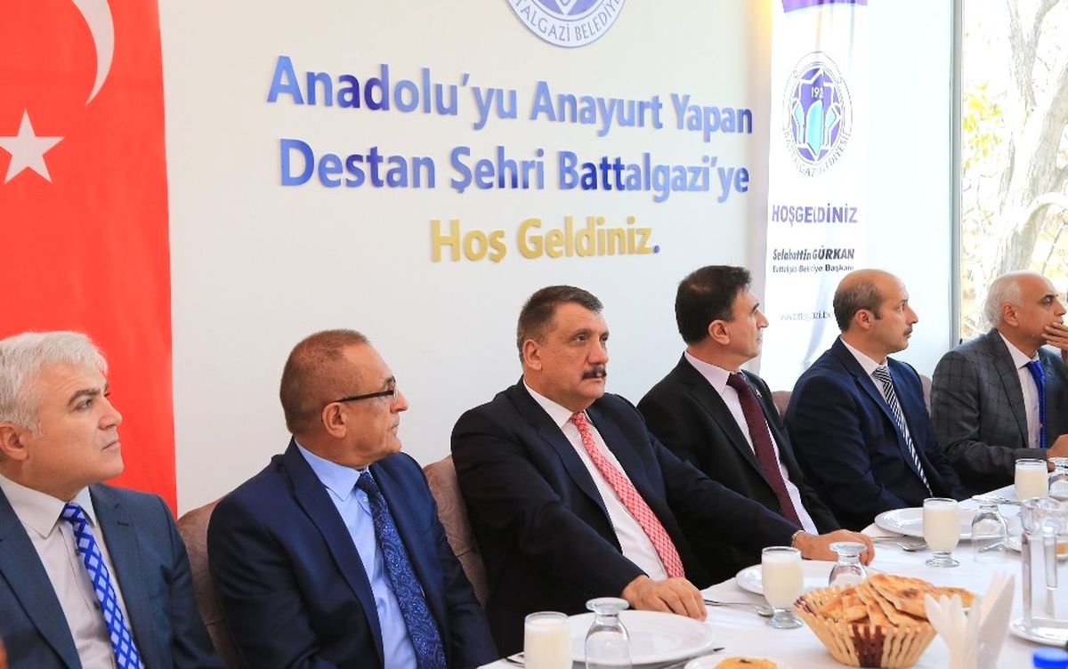 Sönmeyen Kandiller' Adlı Program Yoğun İlgi Gördü