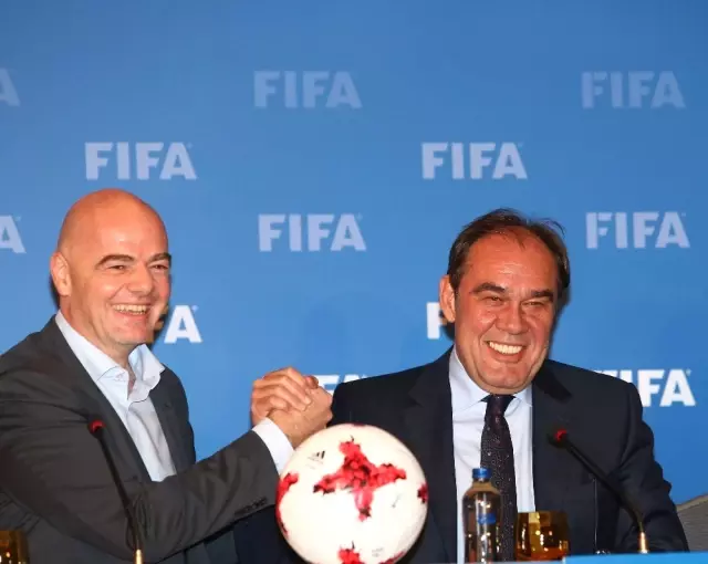 ev için büyük heykeller